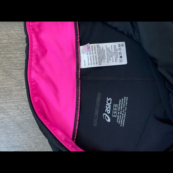 ASICS black spandex - Picture 2 of 2